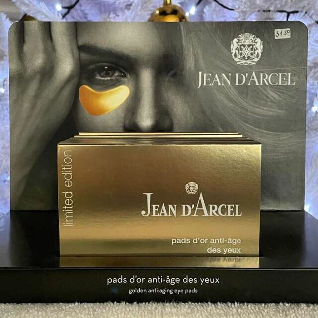 💎Jean D'Arcel 💎

☆Goldene Anti-Aging Augenpads
☆lässt müde Augen wieder strahlen 
☆Lifting Effekt

Jetzt bei uns erhältlich!💜💙💚💛